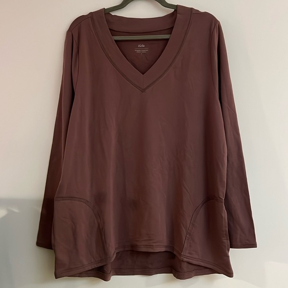 - ZUDA  top long sleeve - Picture 2 of 3